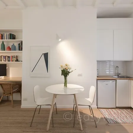 Easywelcome Bambusae - Trotti Lake View Apartment *